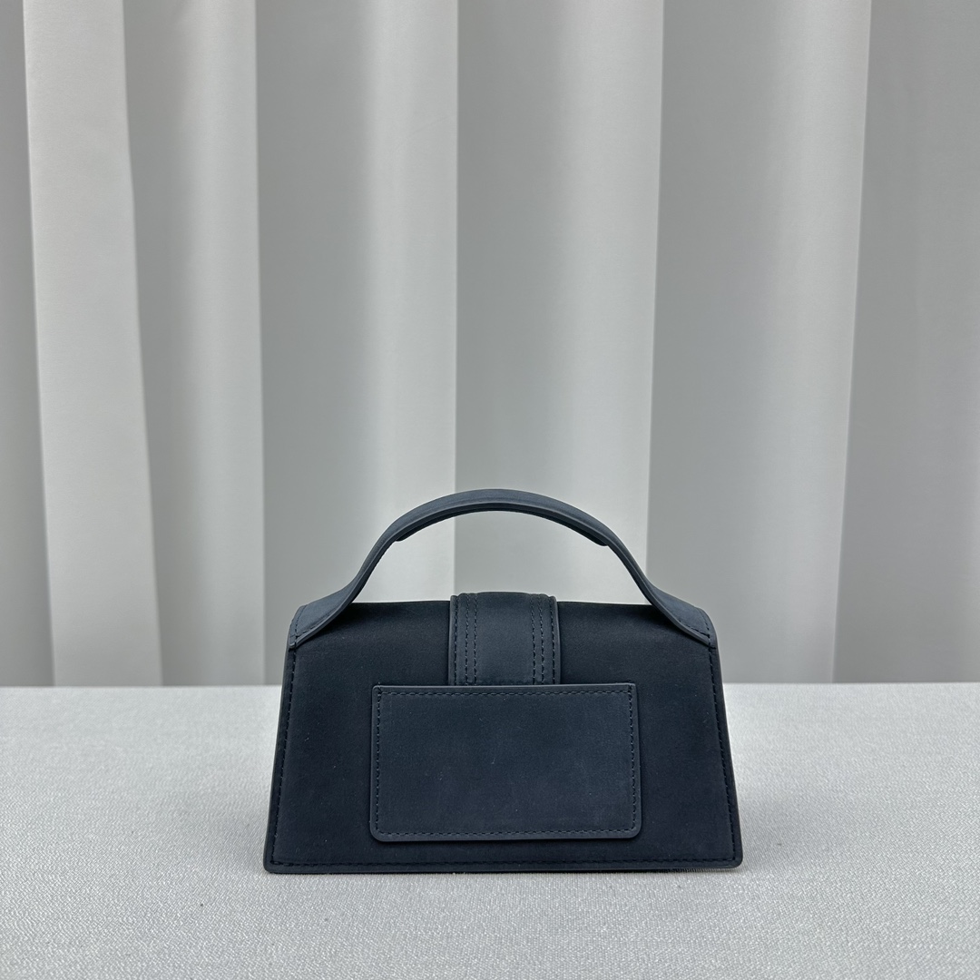 Jacquemus Satchel Bags